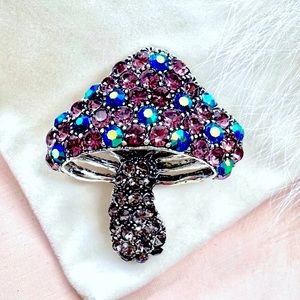 Fashion Rainbow Crystal Cute Mushroom Brooches Silver Color Rhinestones